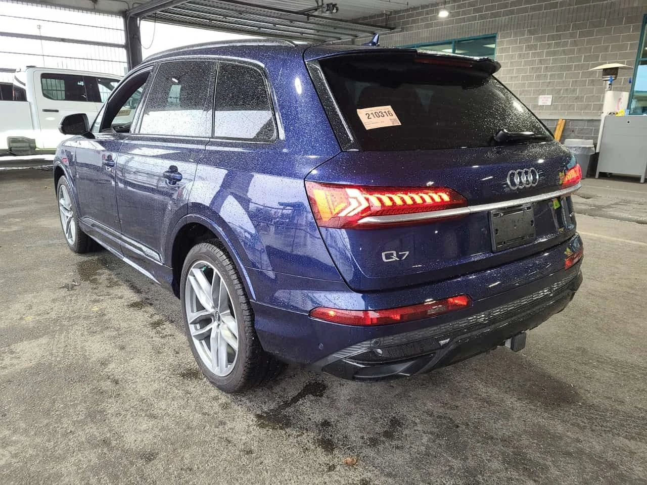 Audi Q7 PROGRESSIV| HUD| 360| PANO| CARFAX, снимка 4 - Автомобили и джипове - 53998582