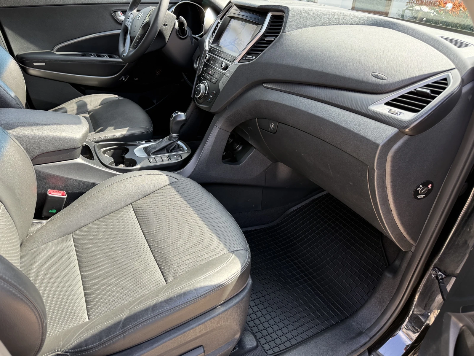 Hyundai Santa fe 2.2CRDI AWD Premium., снимка 12 - Автомобили и джипове - 54149583