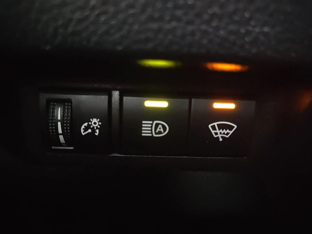 Toyota Rav4  LE FWD, снимка 16 - Автомобили и джипове - 54711322