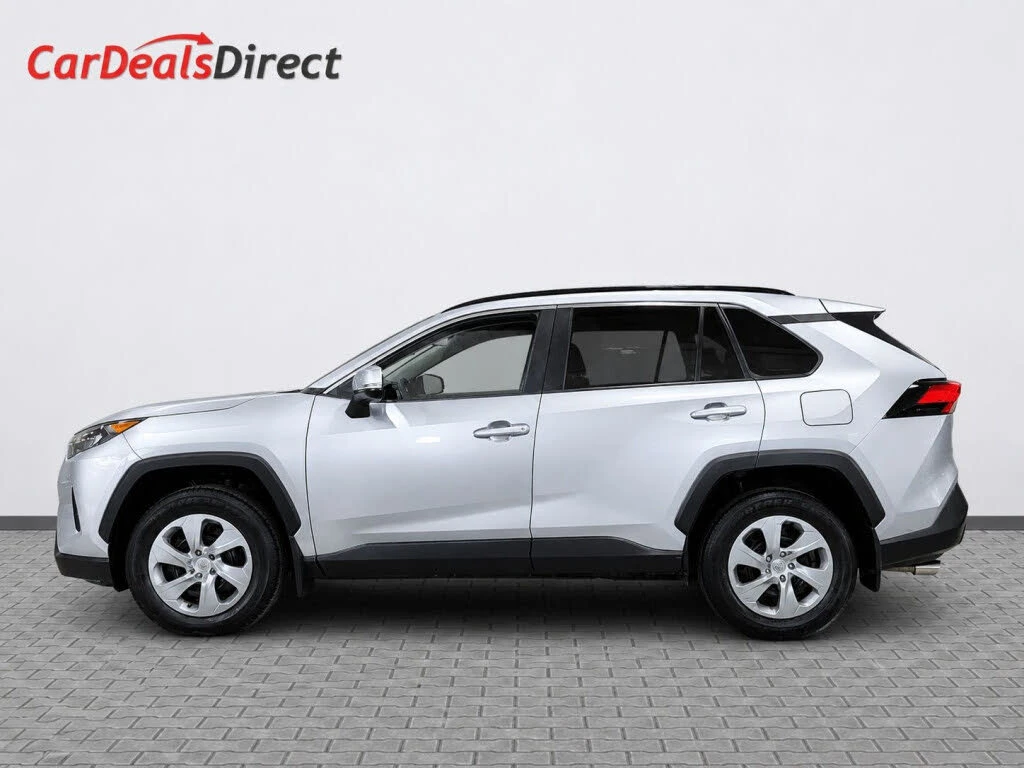 Toyota Rav4  LE FWD, снимка 3 - Автомобили и джипове - 54711322