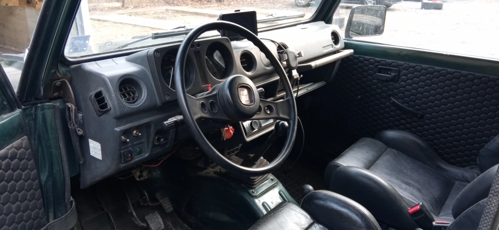 Suzuki Samurai 1, 6/16v, снимка 5 - Автомобили и джипове - 54714691