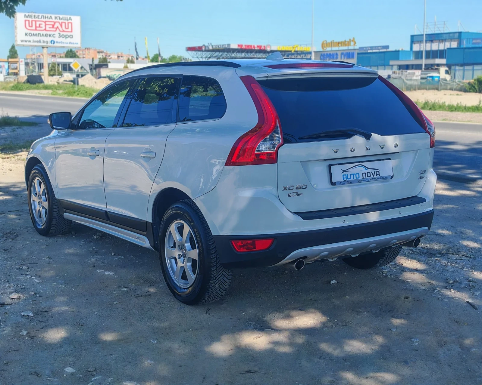 Volvo XC60 2.4 163 К.С. АВТОМАТ!ДИЗЕЛ!4Х4! , снимка 7 - Автомобили и джипове - 54719135