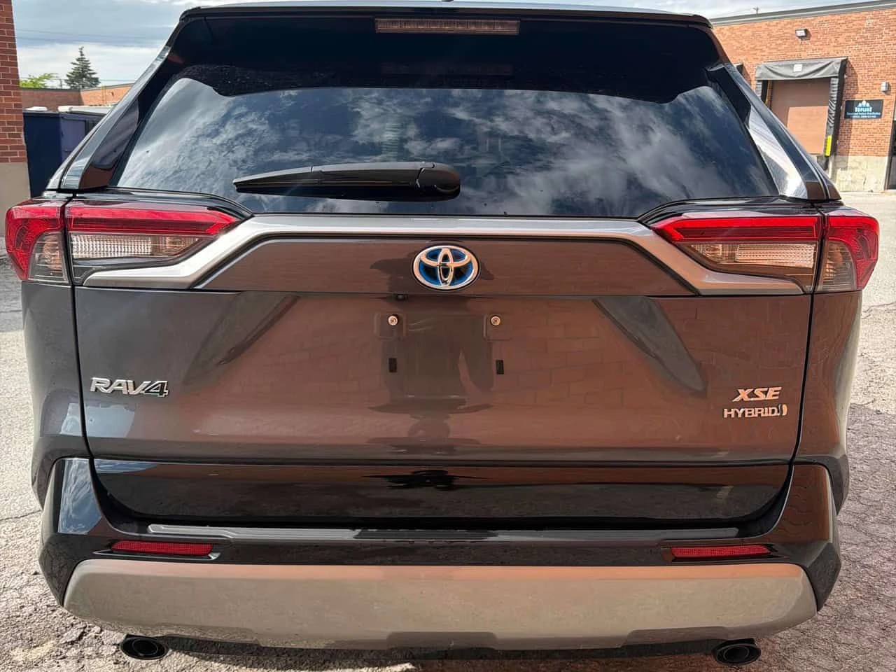 Toyota Rav4 * Hybrid XSE * ПОДГРЕВИ * ЛИЦЕНЗИРАН ДИЛЪР, снимка 4 - Автомобили и джипове - 54748235