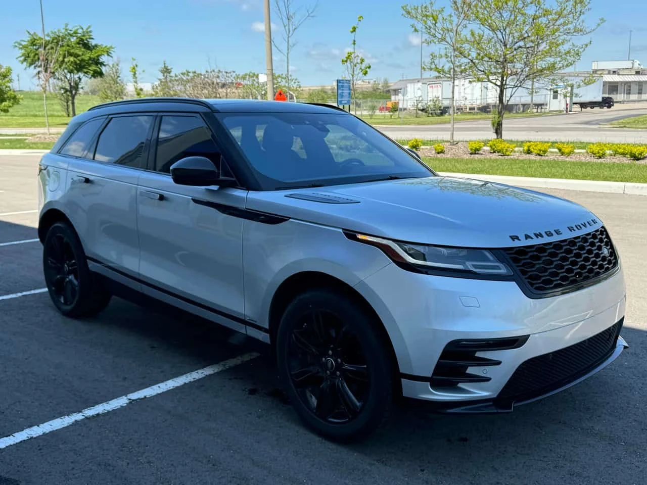 Land Rover Range Rover Velar * R Dynamic S * 2 КЛЮЧА * АВТОКРЕДИТ, снимка 15 - Автомобили и джипове - 54811837
