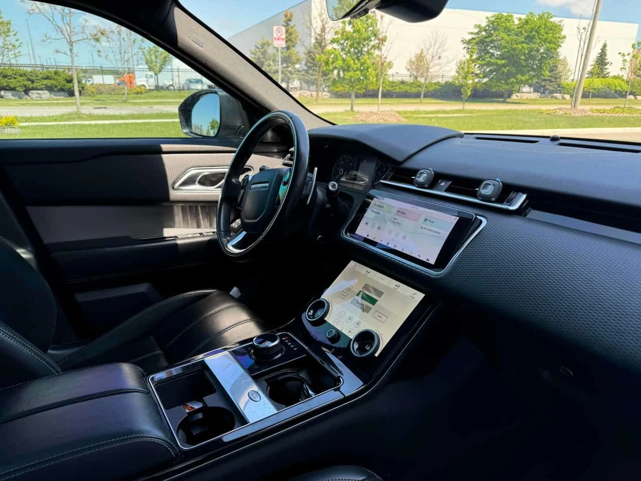 Land Rover Range Rover Velar * R Dynamic S * 2 КЛЮЧА * АВТОКРЕДИТ, снимка 11 - Автомобили и джипове - 54811837