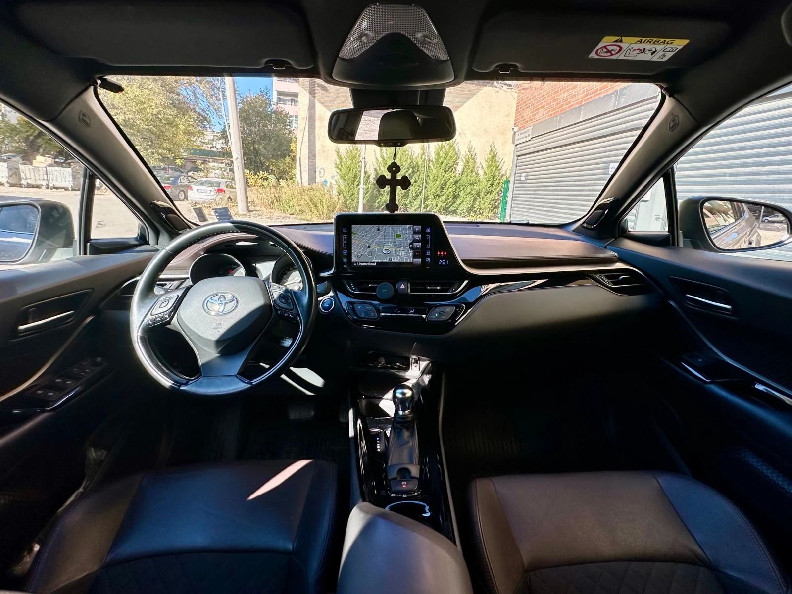 Toyota C-HR 1.8, снимка 6 - Автомобили и джипове - 55284435