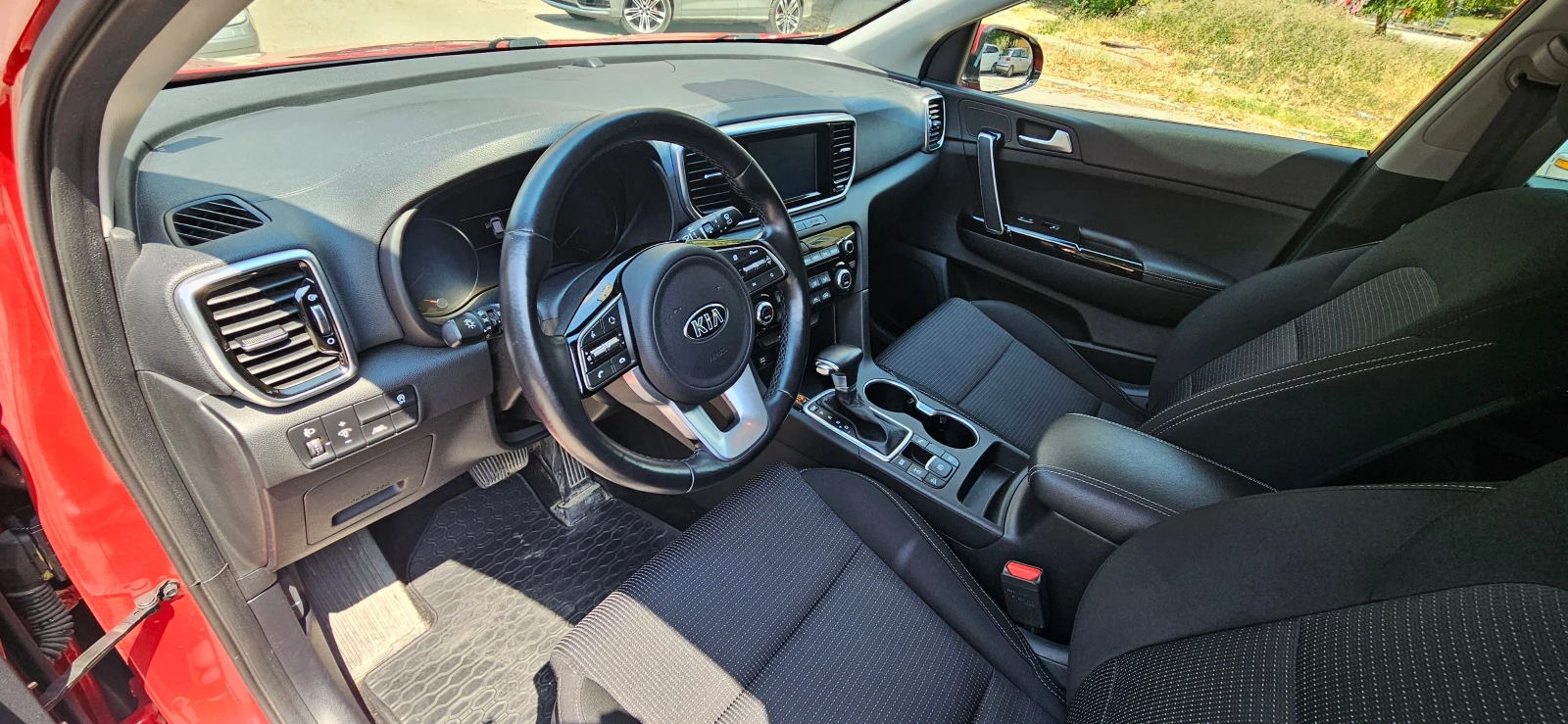 Kia Sportage, снимка 10 - Автомобили и джипове - 56260629
