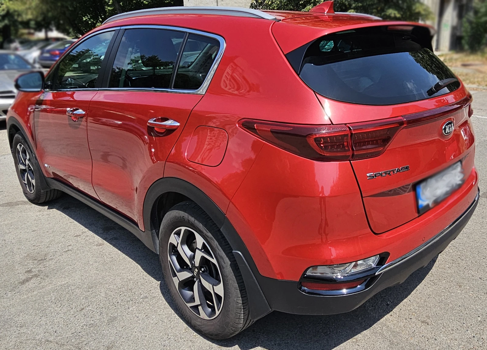 Kia Sportage, снимка 4 - Автомобили и джипове - 56260629