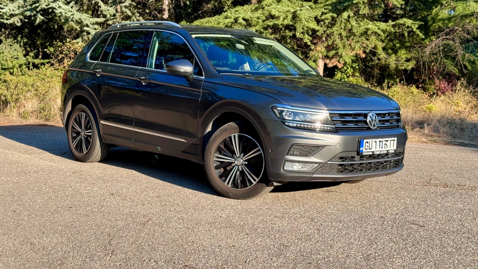 VW Tiguan 190HP 4Motion Highline, снимка 3 - Автомобили и джипове - 56379669