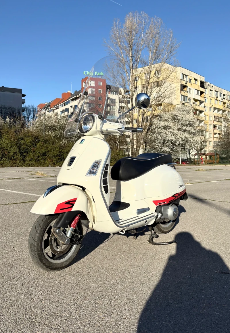 Vespa 300 GTS Super , снимка 1 - Мотоциклети и мототехника - 49587651