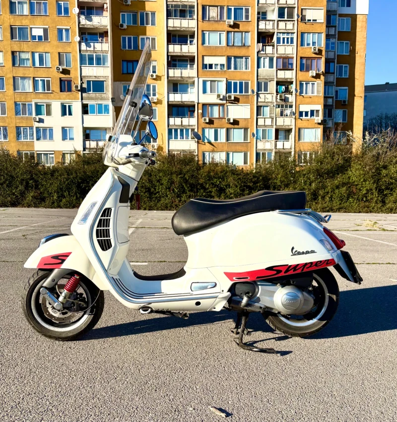 Vespa 300 GTS Super , снимка 2 - Мотоциклети и мототехника - 49587651