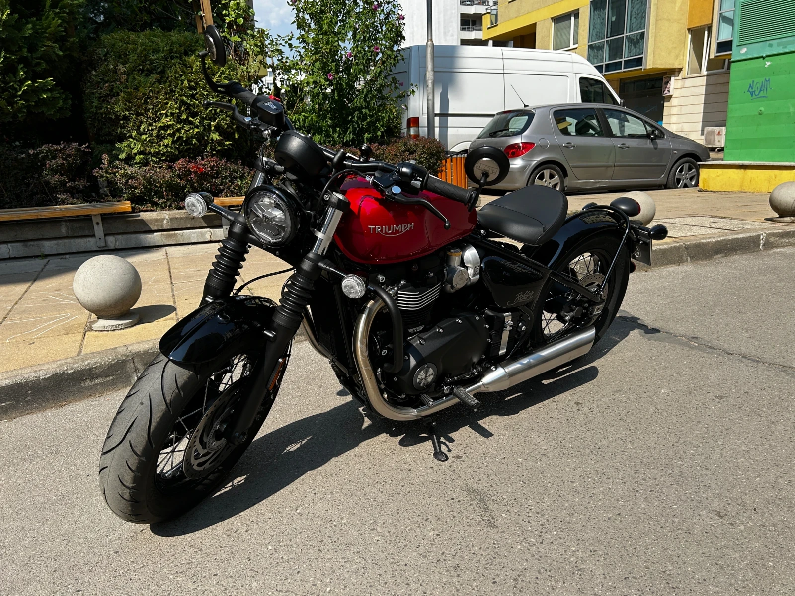 Triumph Bonneville Bobber | Auto.bg — изображение 1