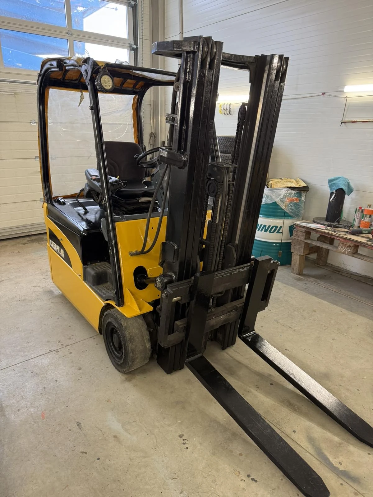 ���������� Cat | Mobile.bg � ����������� 9