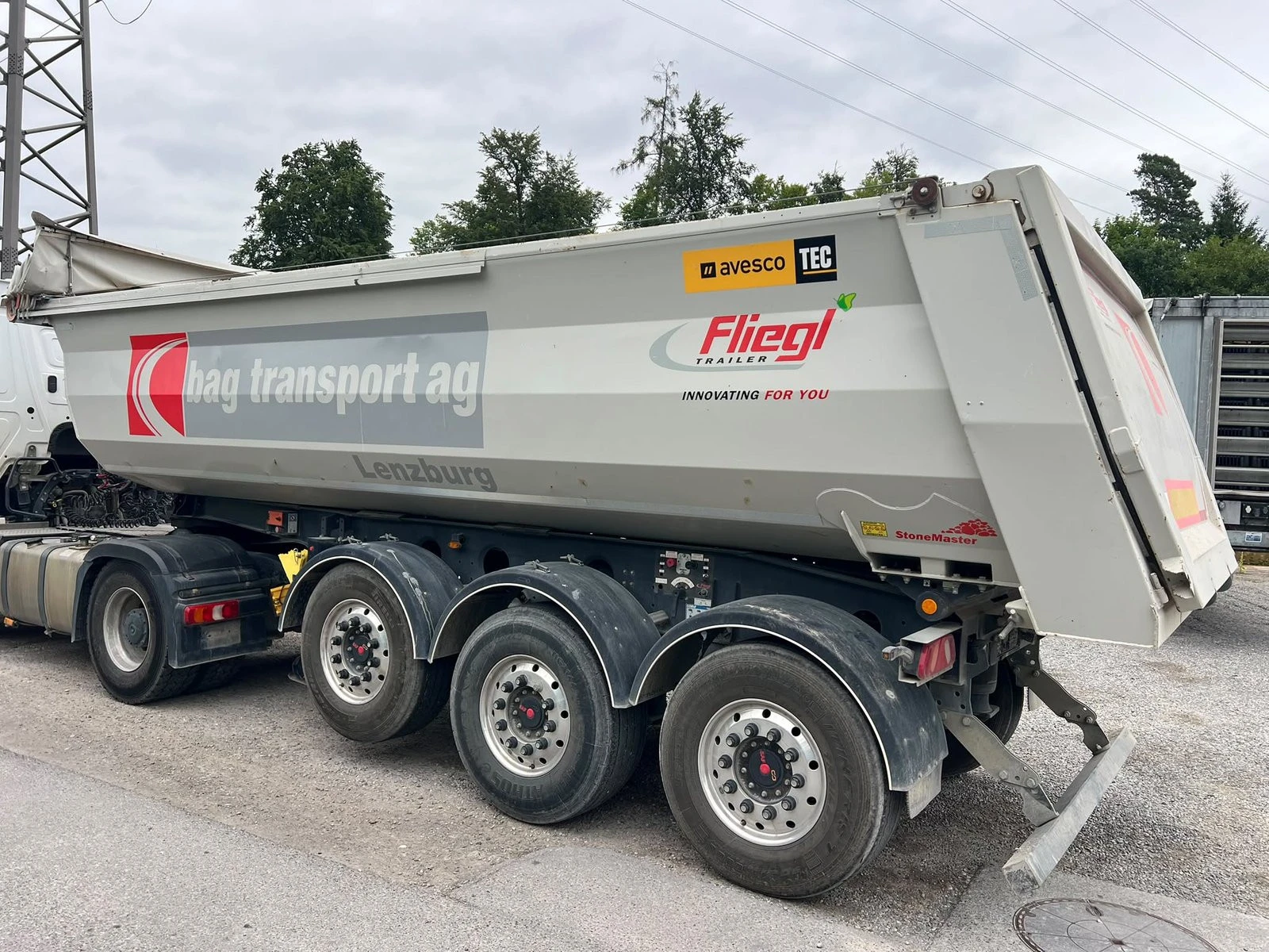Полуремарке Fliegl SDS01