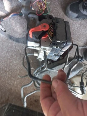 ABS + серво управление за Toyota Yaris, снимка 1