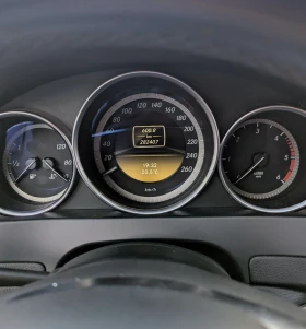 Mercedes-Benz C 220, снимка 6