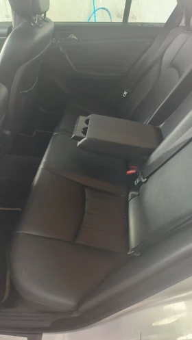 Mercedes-Benz C 200, снимка 9