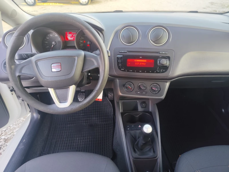 Seat Ibiza 1.2 бензин , снимка 10 - Автомобили и джипове - 48752825