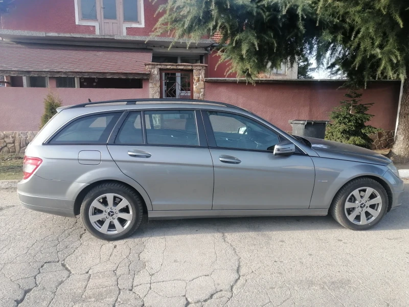 Mercedes-Benz C 220, снимка 6 - Автомобили и джипове - 49155623