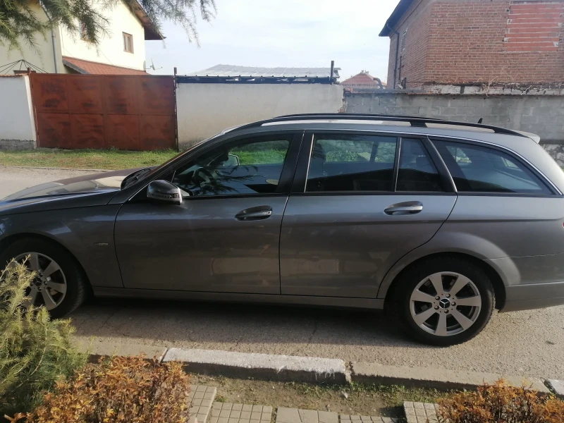 Mercedes-Benz C 220, снимка 8 - Автомобили и джипове - 49155623