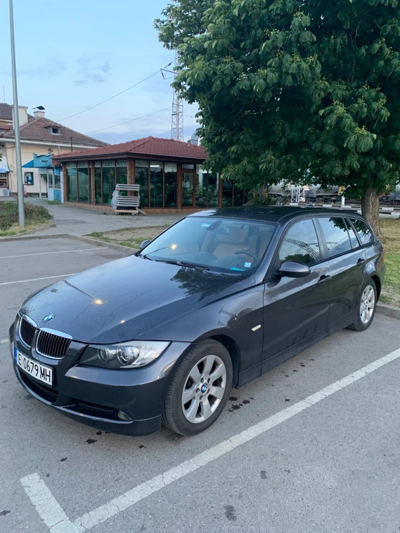 BMW 320, снимка 1 - Автомобили и джипове - 49322205