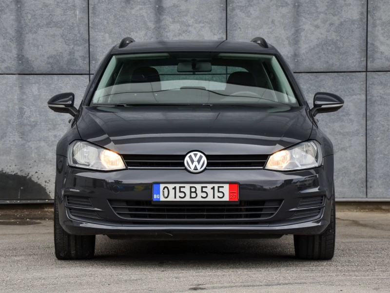 VW Golf 1.6 TDI, снимка 3 - Автомобили и джипове - 51203792