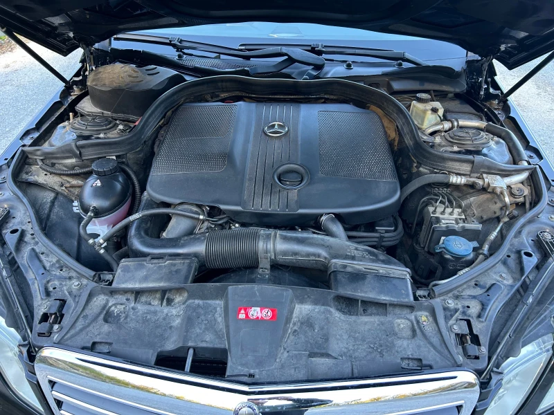 Mercedes-Benz E 220, снимка 7 - Автомобили и джипове - 52145312