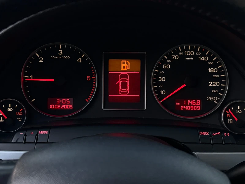 Audi A4, снимка 11 - Автомобили и джипове - 52539971