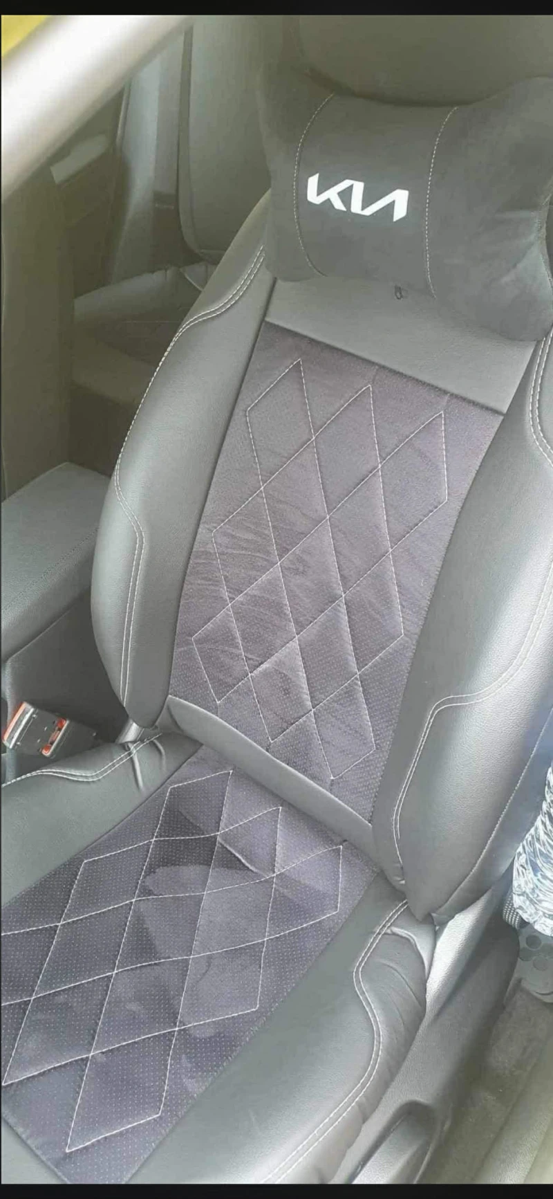 Kia Ceed 1.5 турбо, снимка 4 - Автомобили и джипове - 53518856