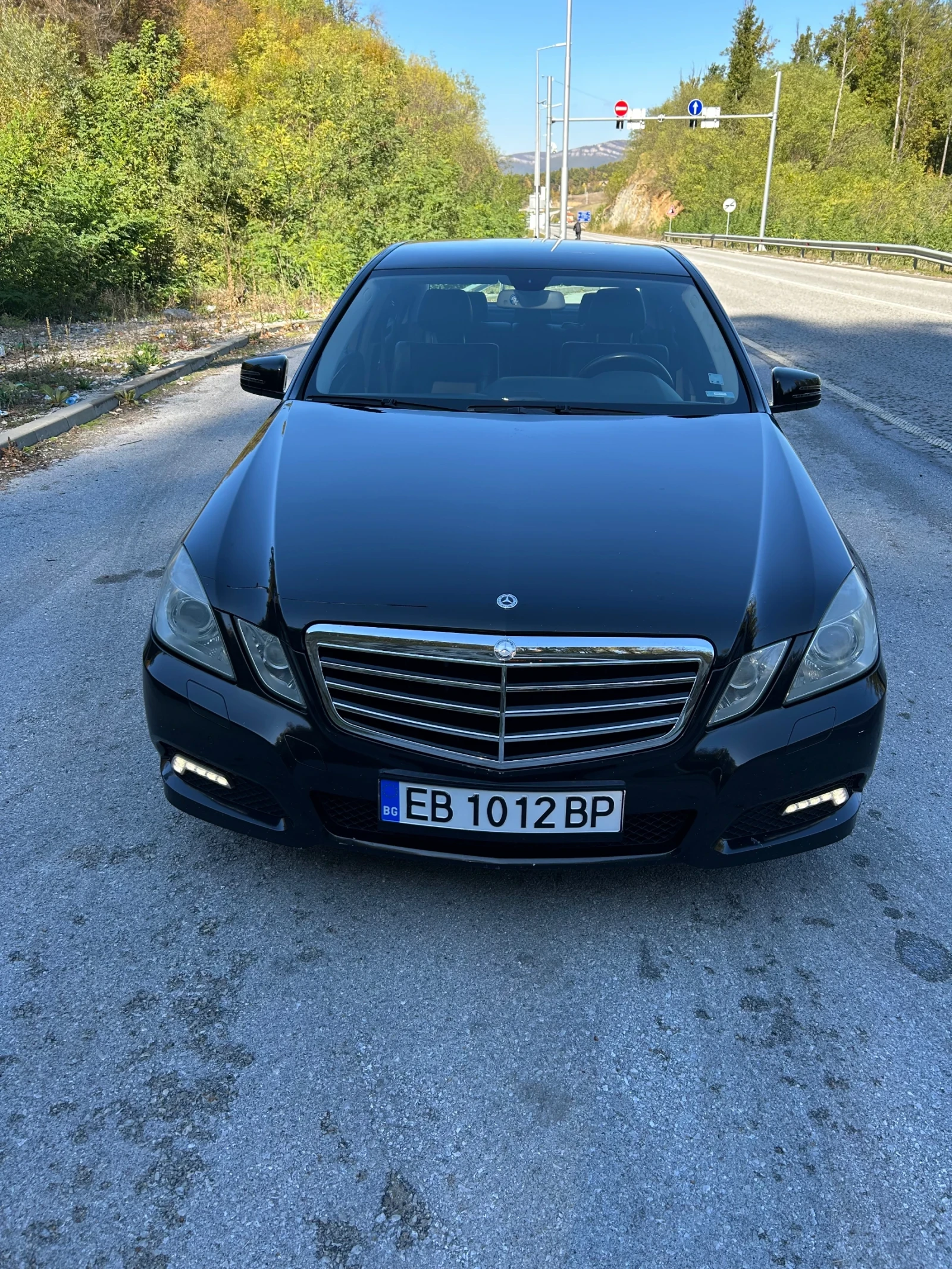 Mercedes-Benz E 220, снимка 1