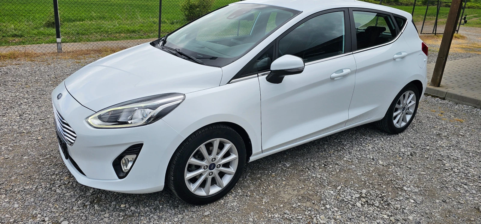 Ford Fiesta 1.5 TDCI Titanium - изображение 2