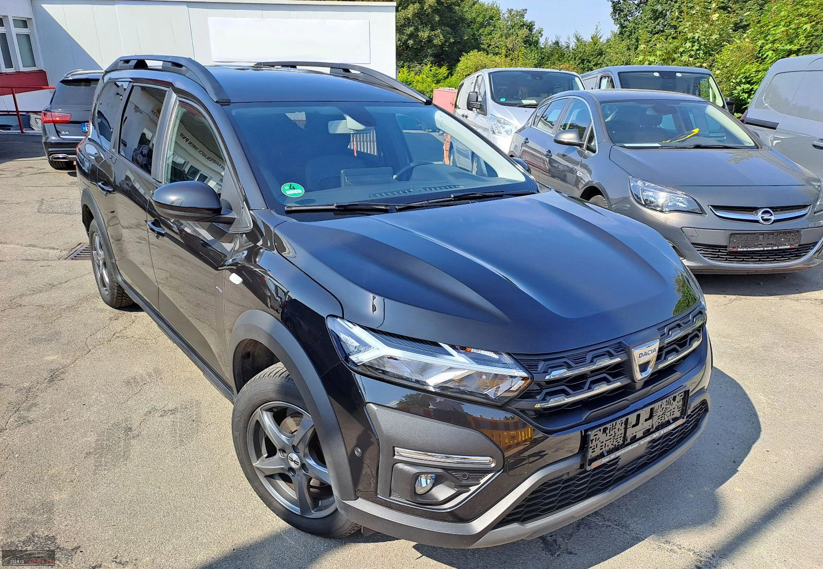 Dacia Jogger EXTREME+ /110HP/DAB/CAM/NAVI/155c - изображение 3