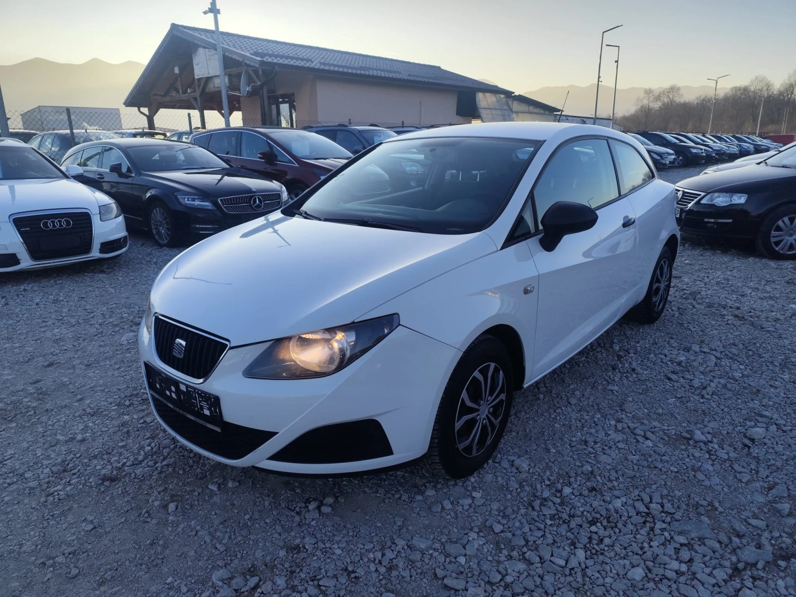 Seat Ibiza 1.2 бензин  - [1] 