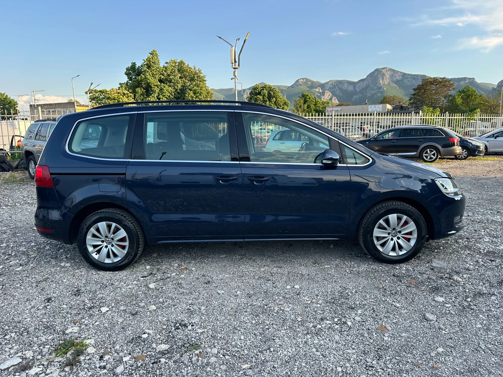 VW Sharan 2.0TDI 140kc NAVI 7mesta - изображение 2