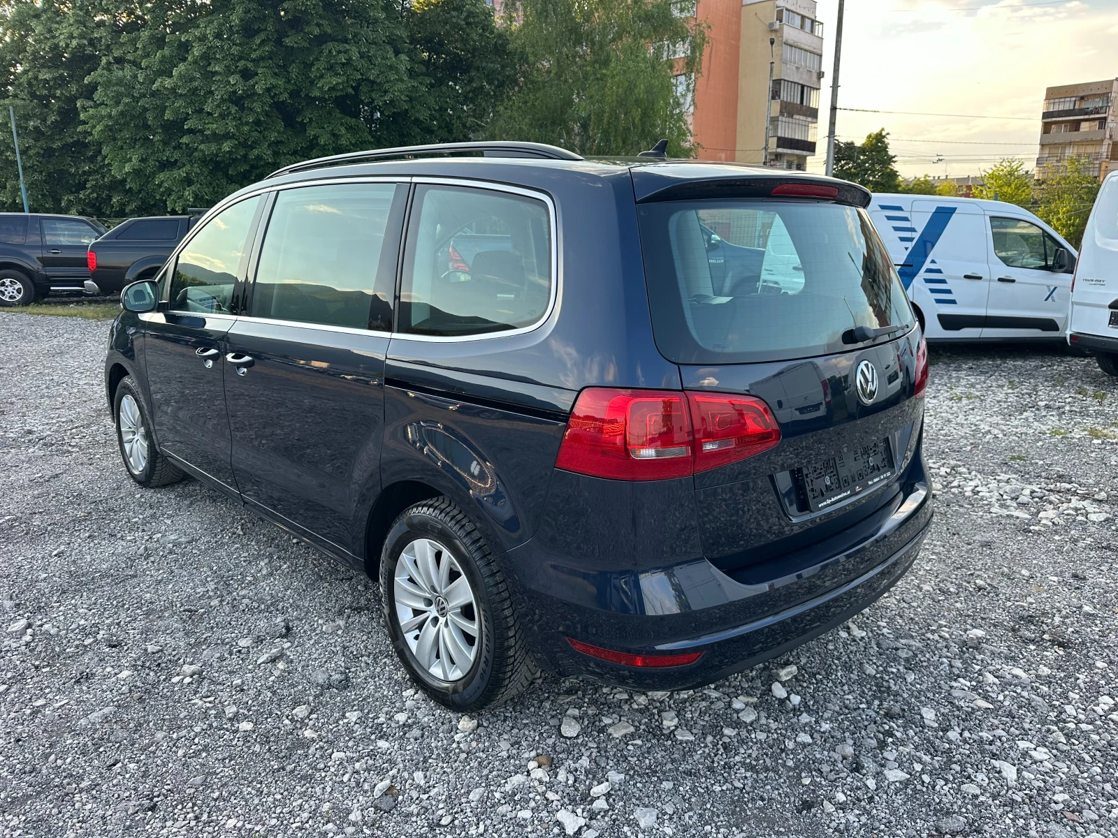 VW Sharan 2.0TDI 140kc NAVI 7mesta - изображение 5