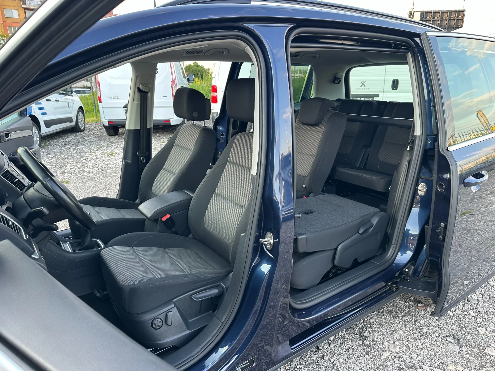 VW Sharan 2.0TDI 140kc NAVI 7mesta - изображение 9