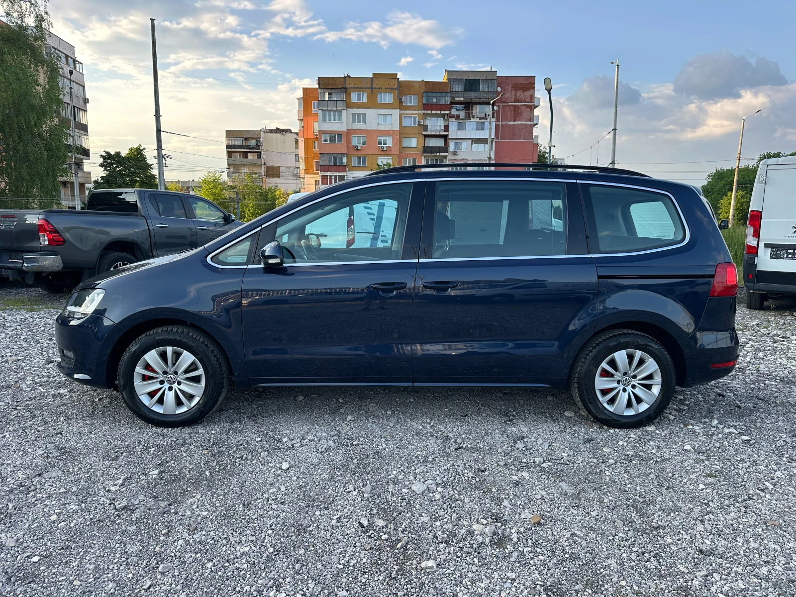 VW Sharan 2.0TDI 140kc NAVI 7mesta - изображение 6