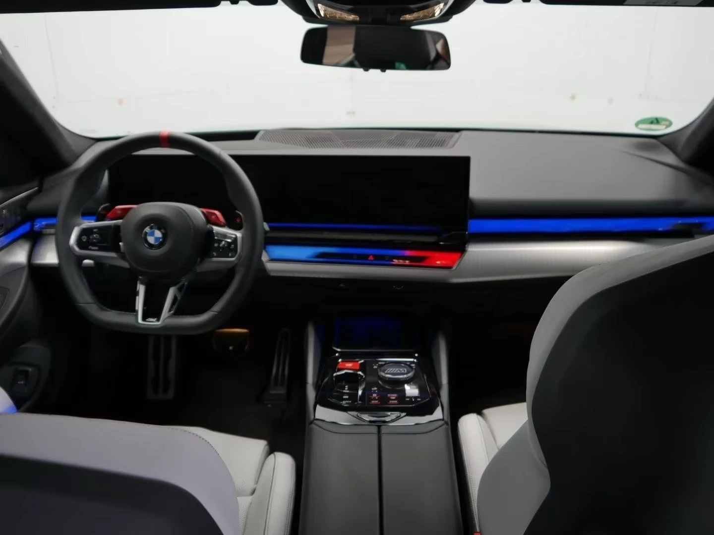 BMW M5 | Mobile.bg   11