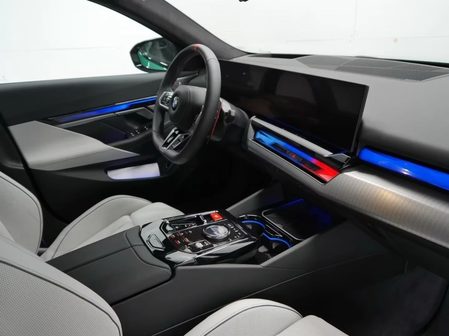 BMW M5  - изображение 8