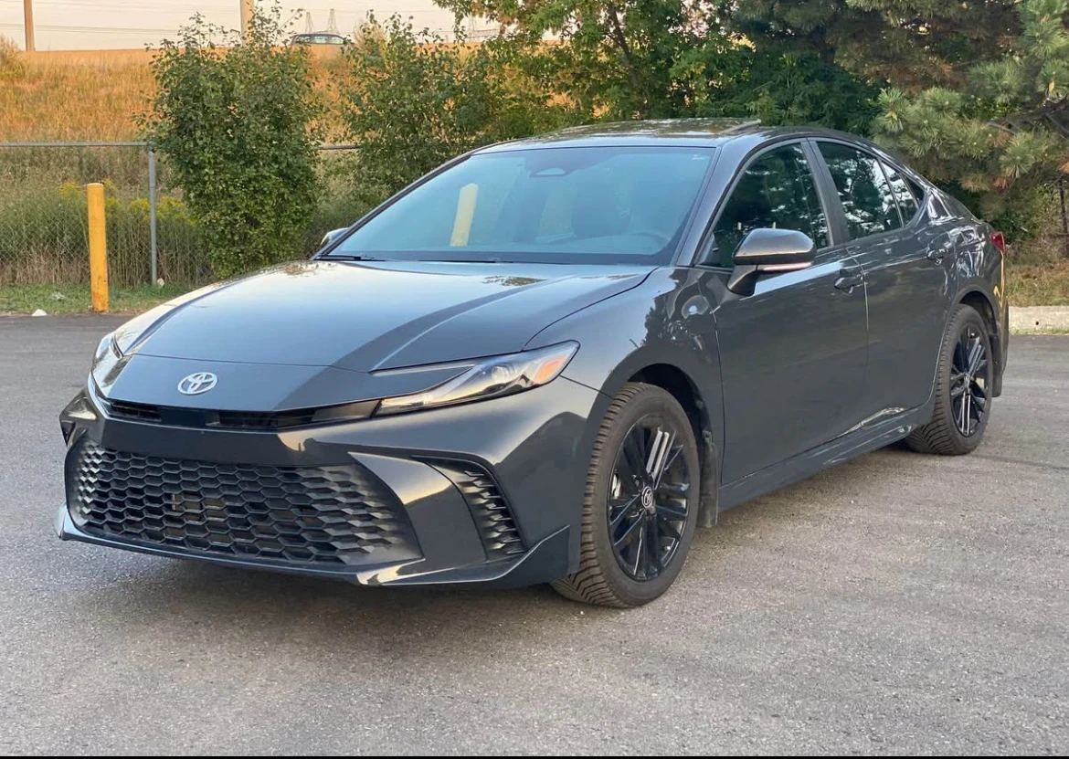 Toyota Camry SE UPGRADE * * CARFAX * * АВТО КРЕДИТ * *  - изображение 2