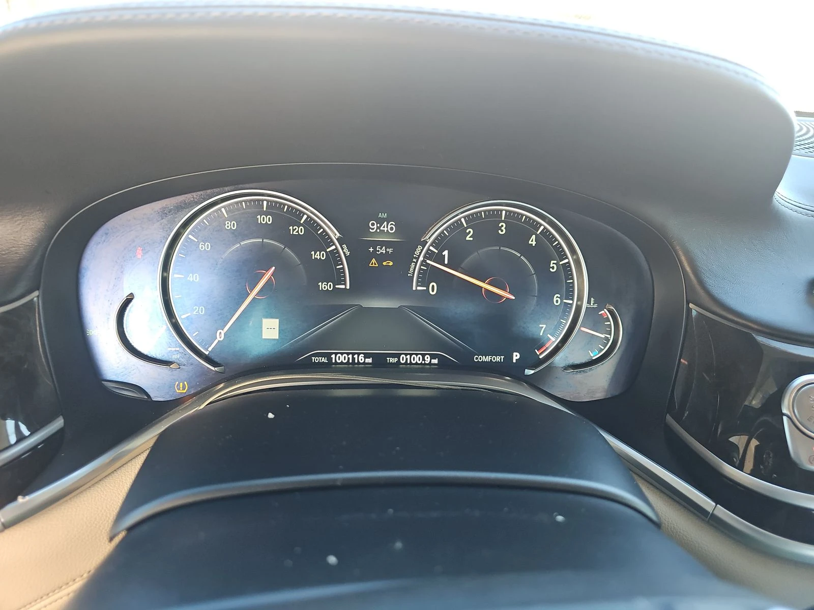 BMW 750 i ///M ФИКСИРАНА ЦЕНА! ОБДУХВАНЕ/МАСАЖ/HEAD-UP - изображение 9