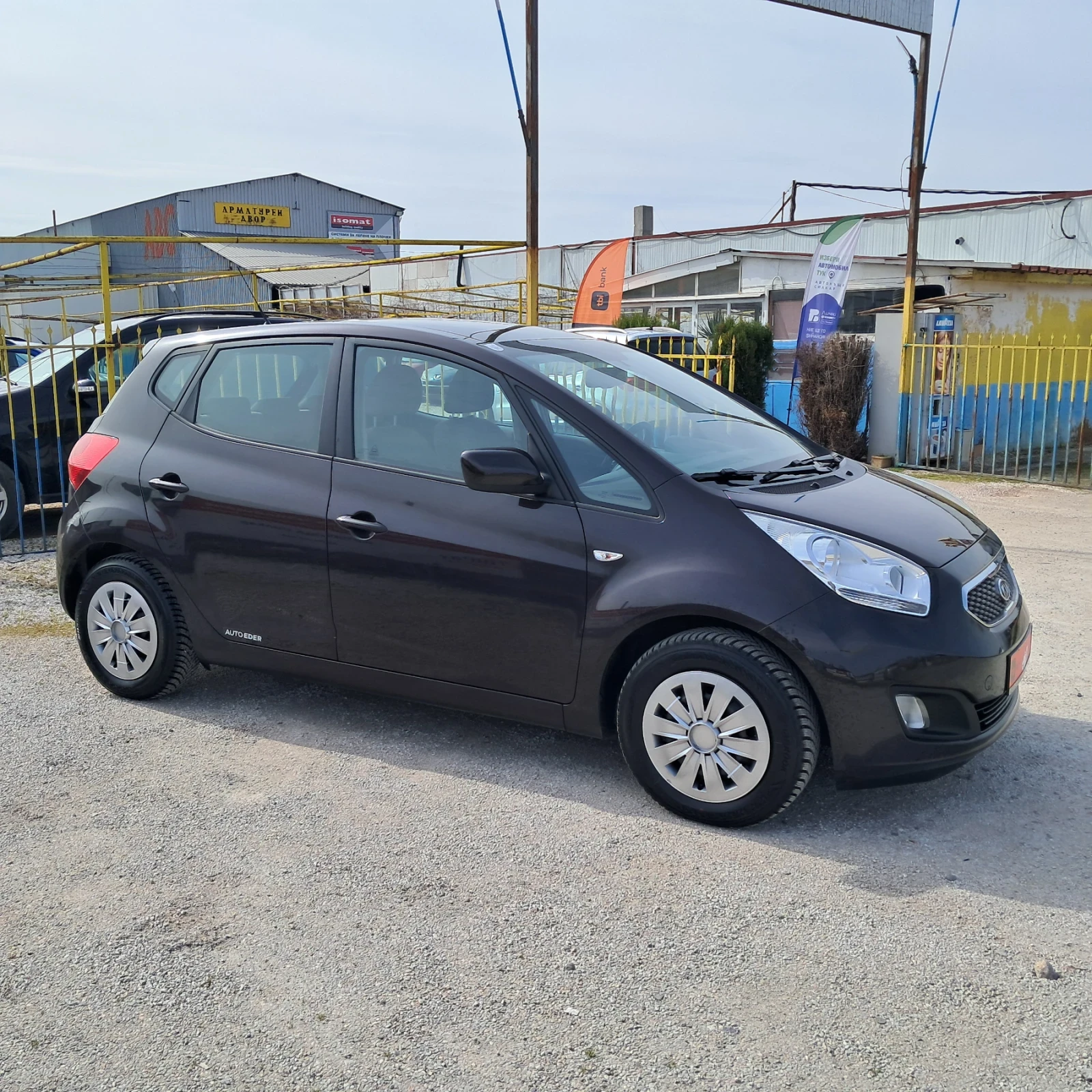 Kia Venga 1.4CRDI, снимка 5 - Автомобили и джипове - 53661704