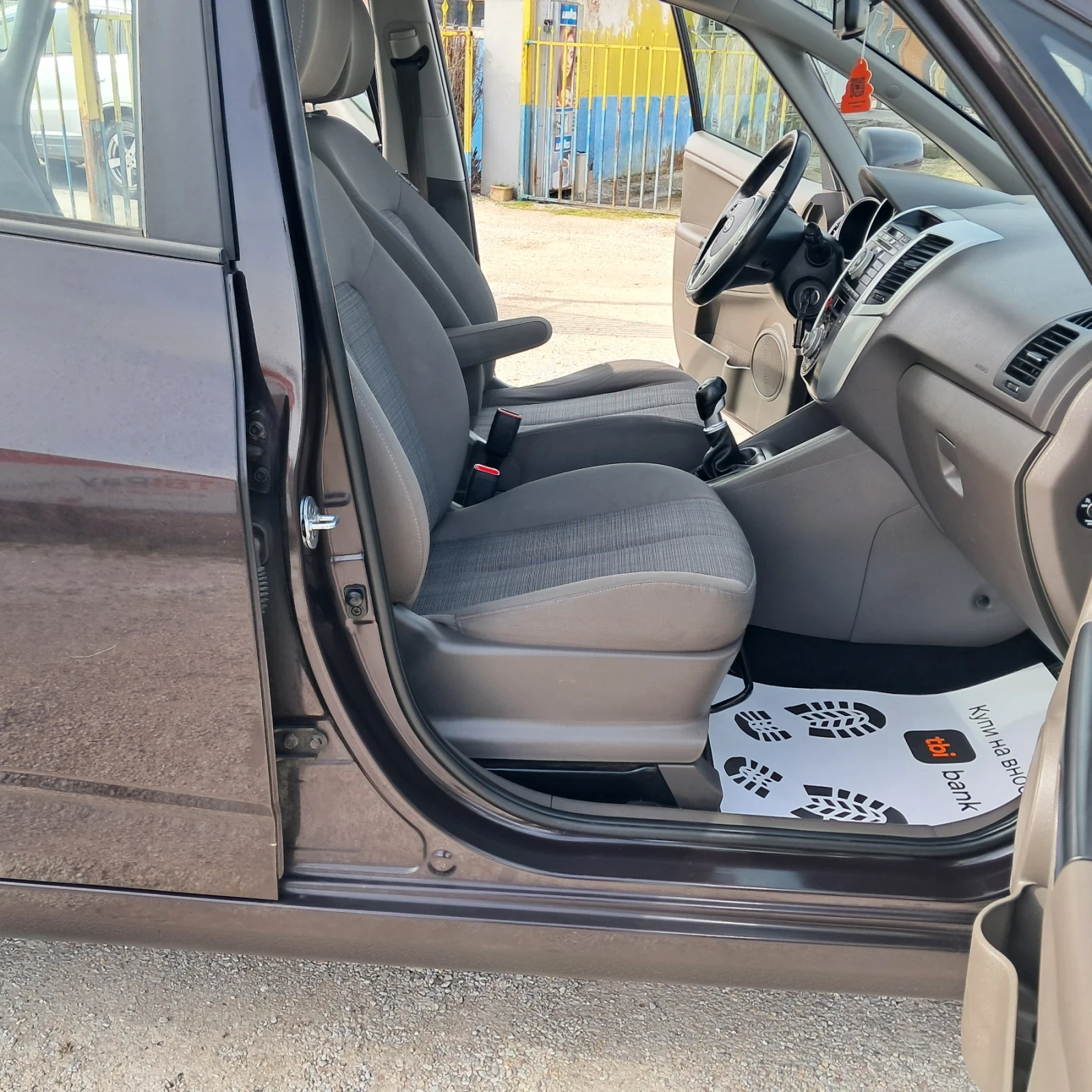 Kia Venga 1.4CRDI, снимка 12 - Автомобили и джипове - 53661704