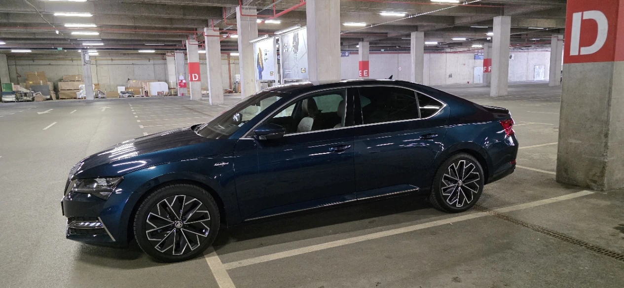Skoda Superb 2.0 TDI, снимка 2 - Автомобили и джипове - 53880651