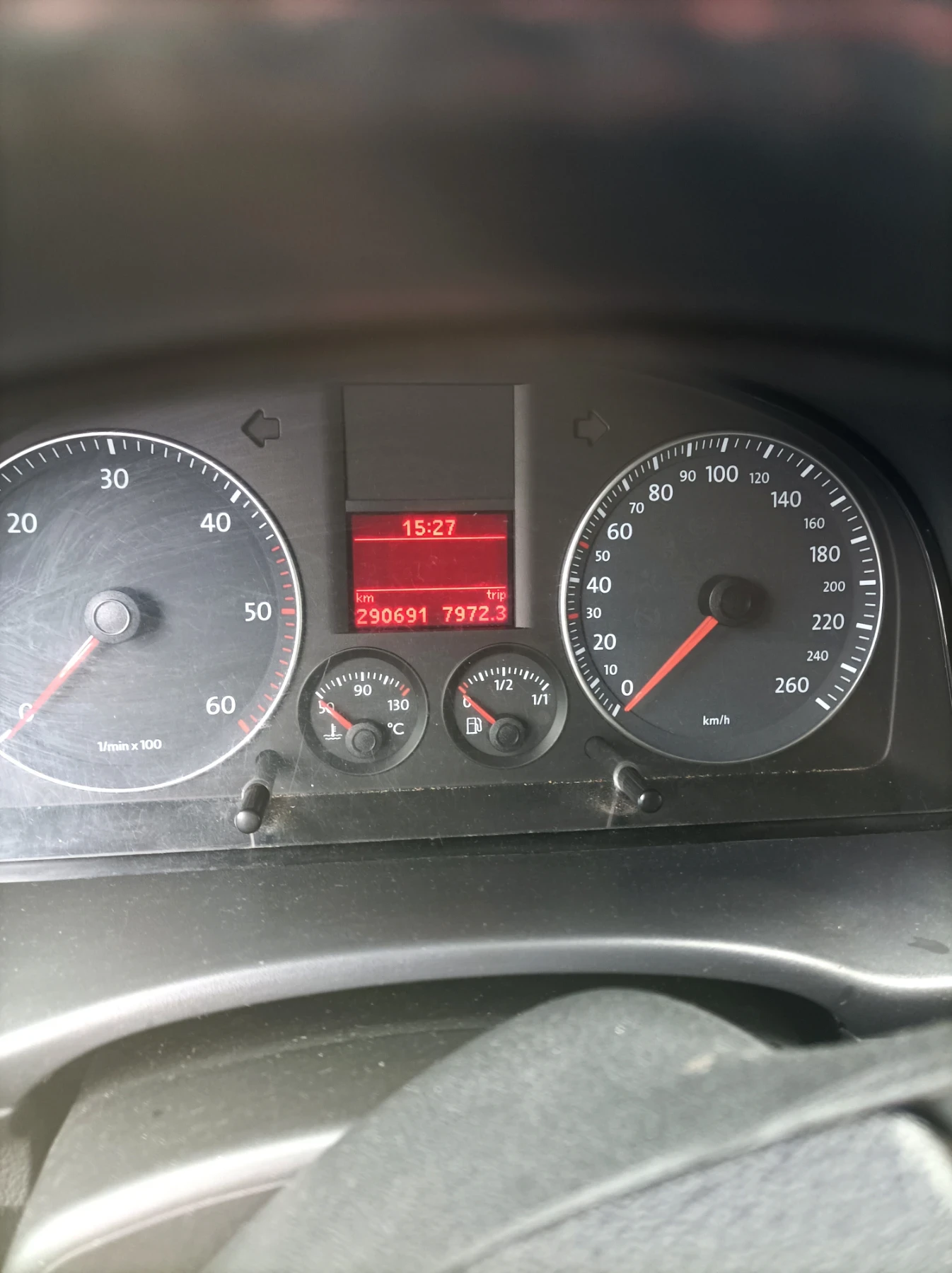 VW Caddy, снимка 6 - Автомобили и джипове - 54081793