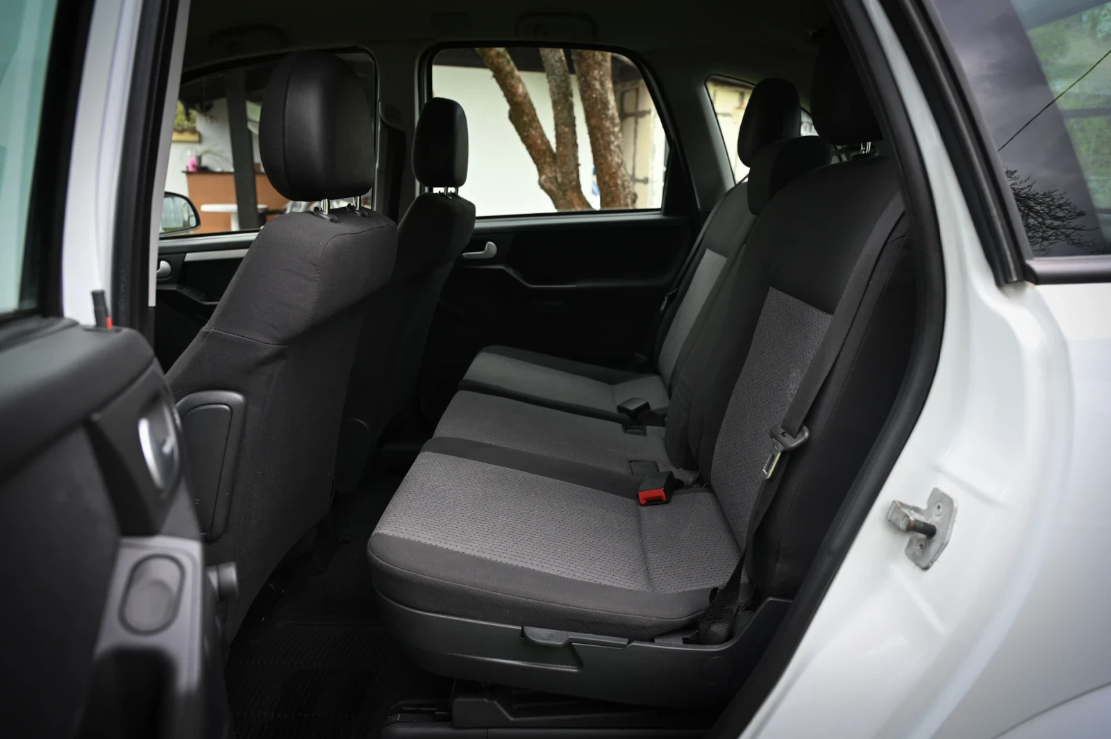 Opel Meriva 1.6i, снимка 11 - Автомобили и джипове - 54151353