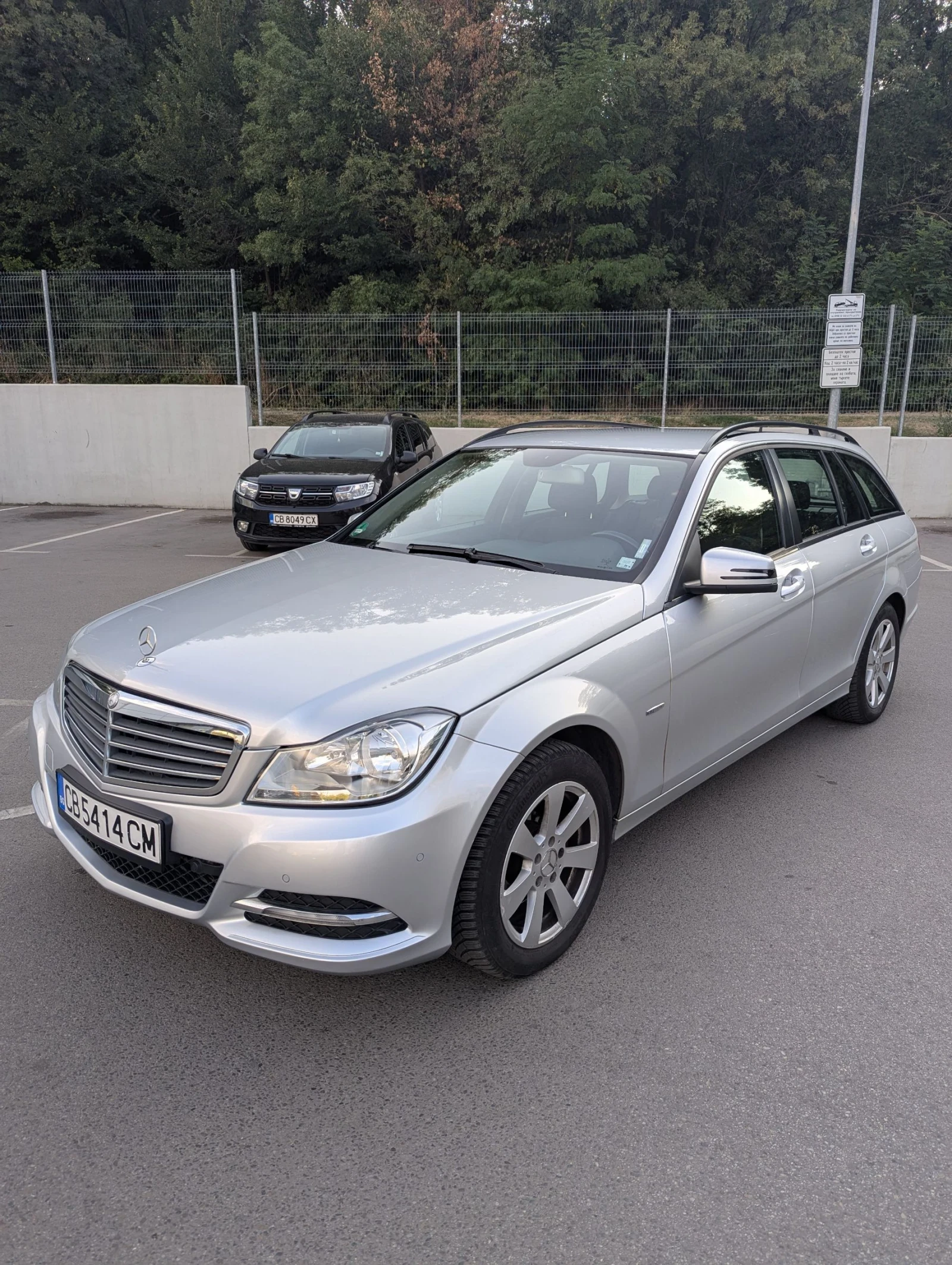 Mercedes-Benz C 220, снимка 2 - Автомобили и джипове - 54314053