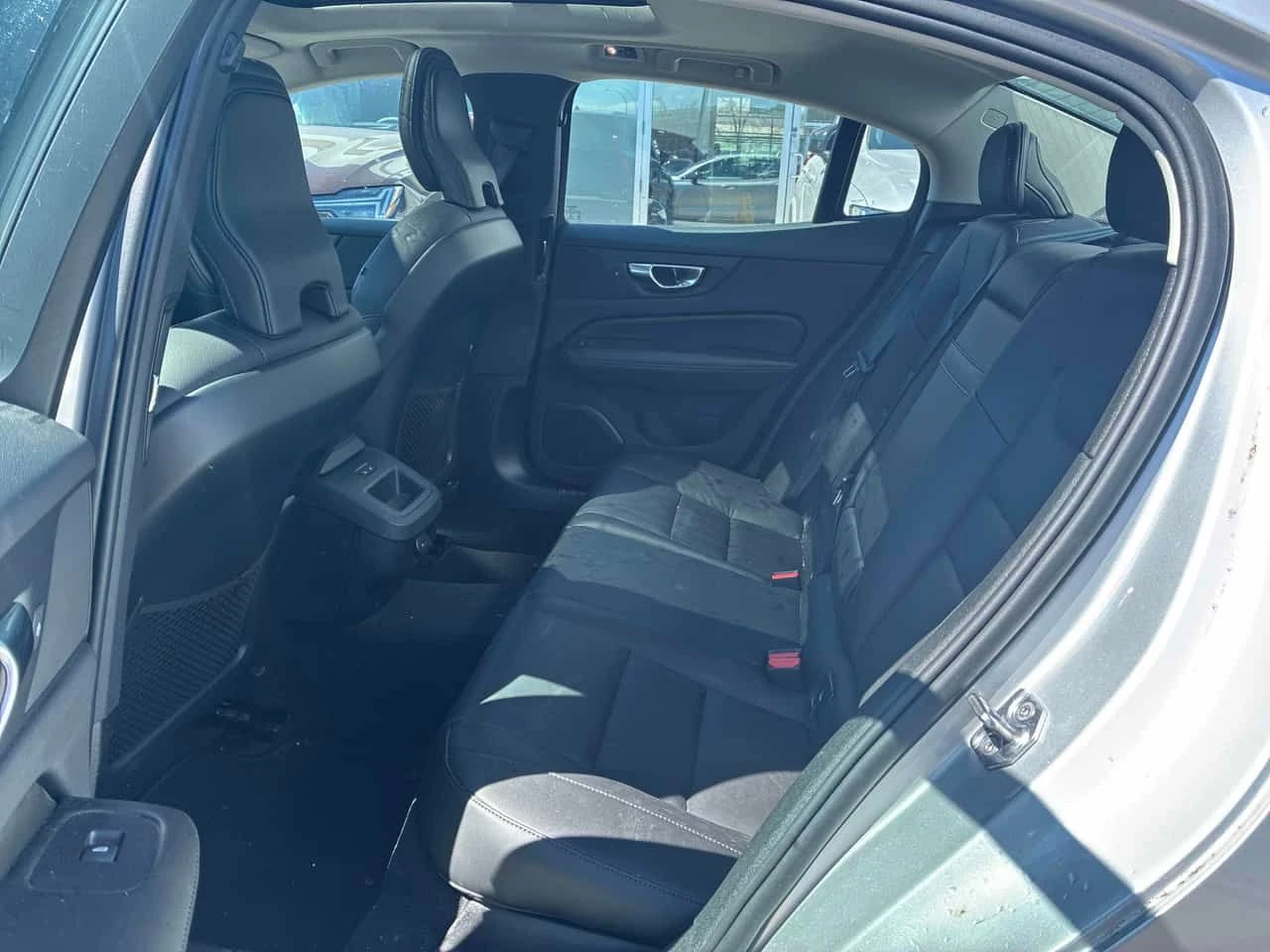 Volvo S60 B5 AWD /CAMERA/ПОДГРЕВИ , снимка 13 - Автомобили и джипове - 54327470