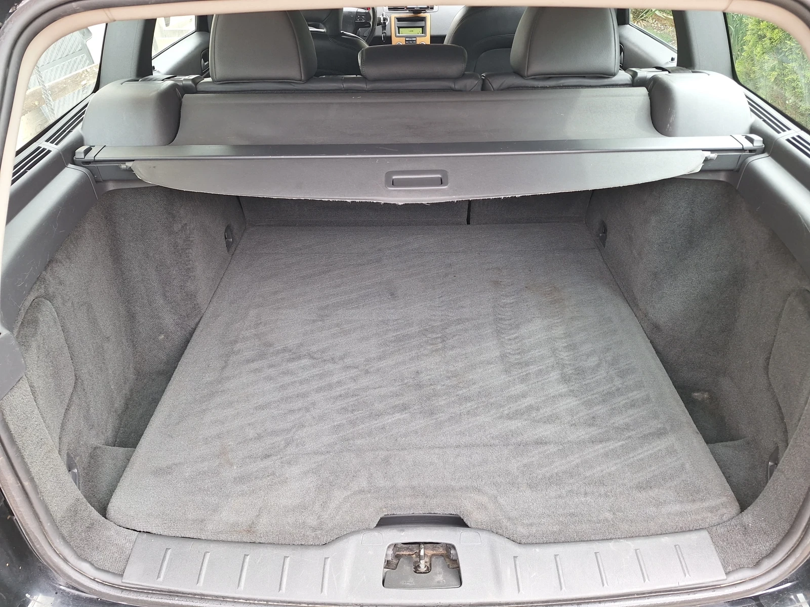 Volvo V50 2.4 D5 , снимка 14 - Автомобили и джипове - 54385603
