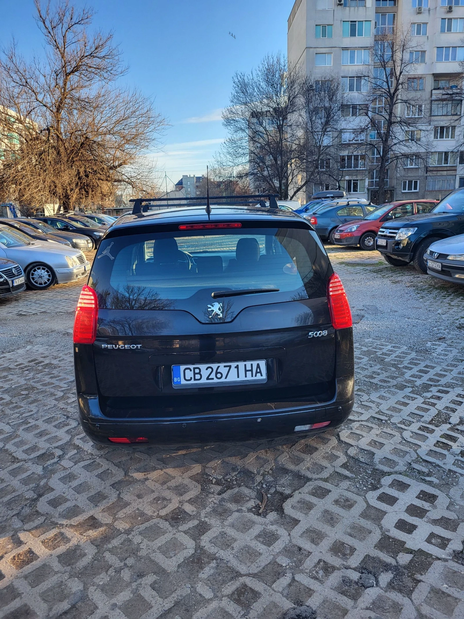 Peugeot 5008 1, 6 бензин 120 к. с, снимка 4 - Автомобили и джипове - 55025608